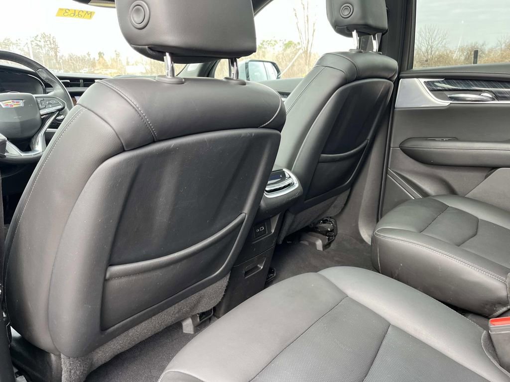 Certified 2023 Cadillac XT6 Premium Luxury image 21