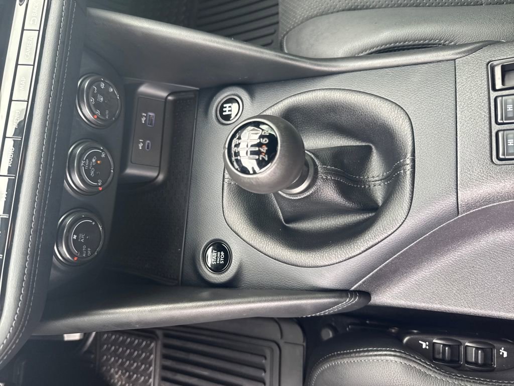 Used 2024 Nissan Z Performance w/ Floor Mat Package image 25
