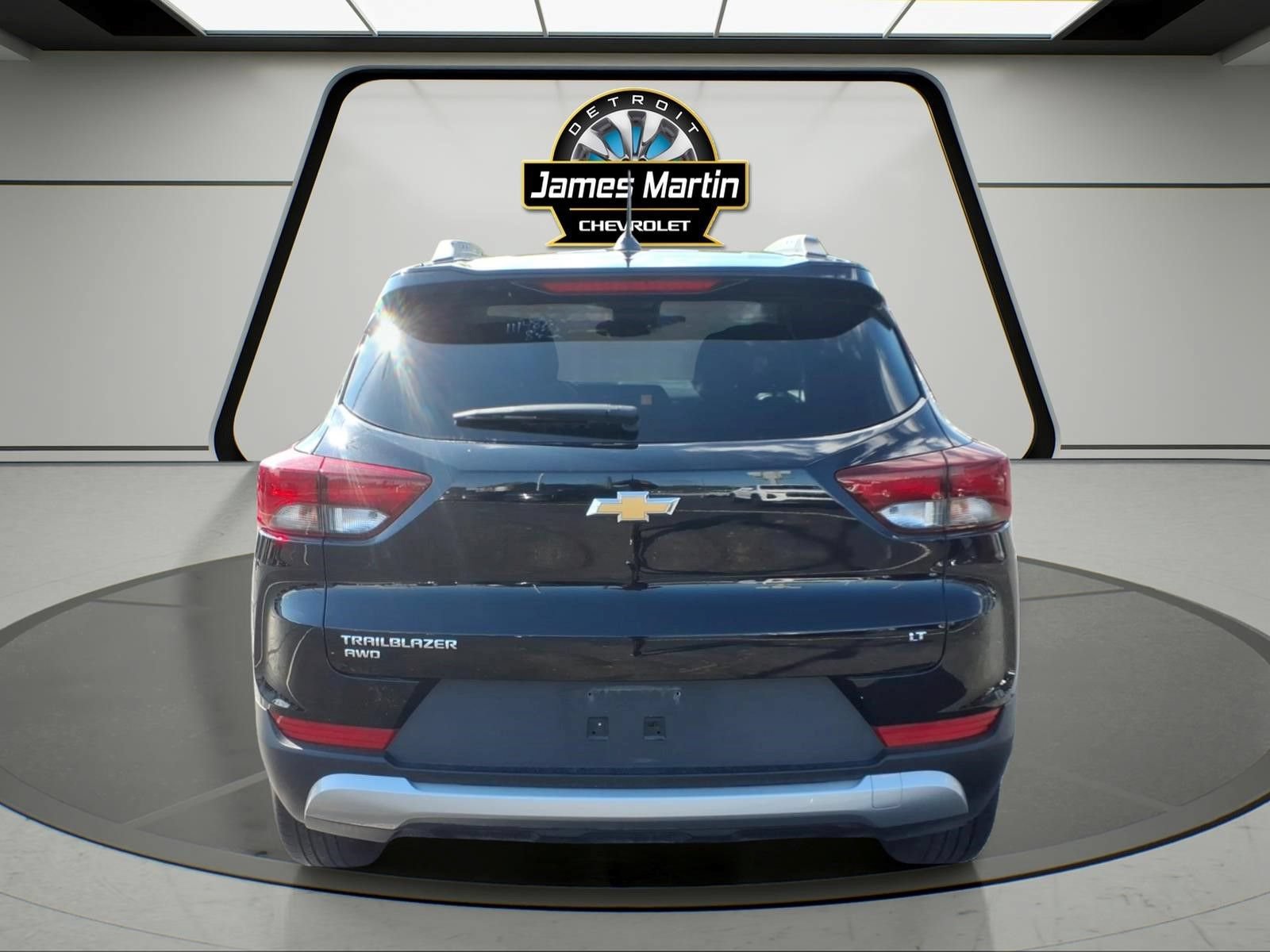 Used 2025 Chevrolet TrailBlazer LT AWD/4WD image 5