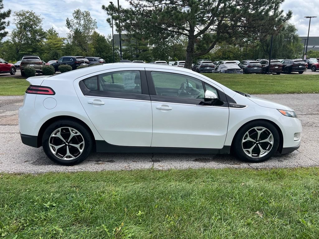 Used 2015 Chevrolet Volt Premium w/ Premium Trim Package FWD image 6