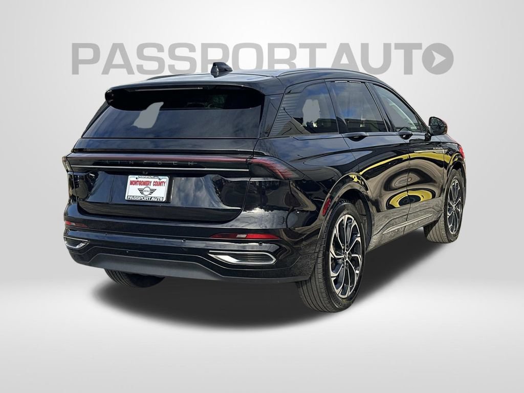Used 2024 Lincoln Nautilus Reserve AWD/4WD image 5