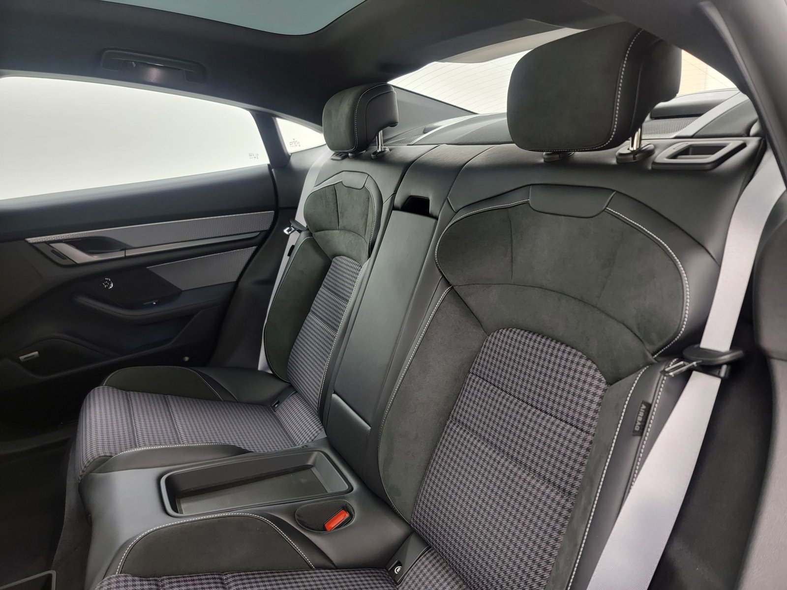 New 2025 Porsche Taycan AWD/4WD image 15