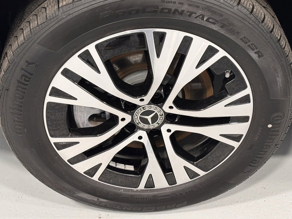 Certified 2025 Mercedes-Benz GLB 250 4MATIC image 29