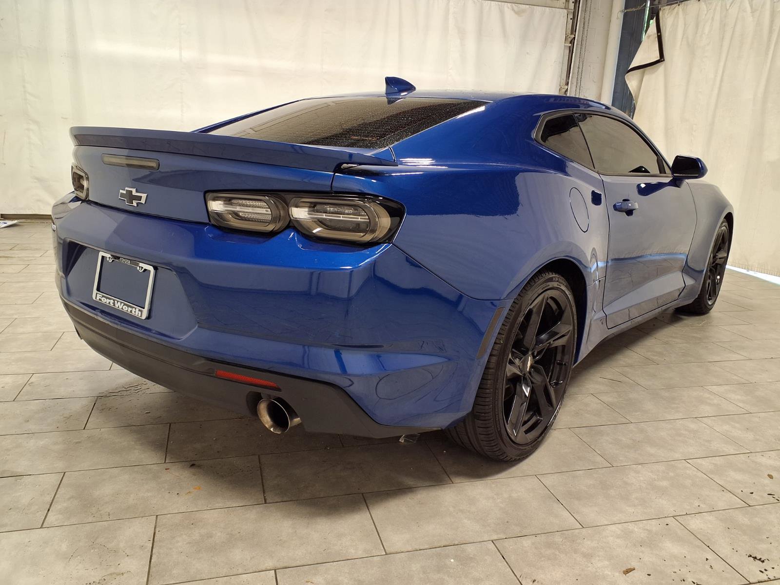 Used 2019 Chevrolet Camaro LT w/ RS Package RWD image 9
