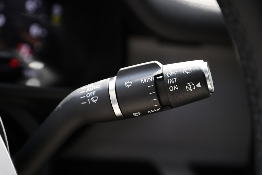 New 2026 Land Rover Defender 110 X-Dynamic SE AWD/4WD image 20