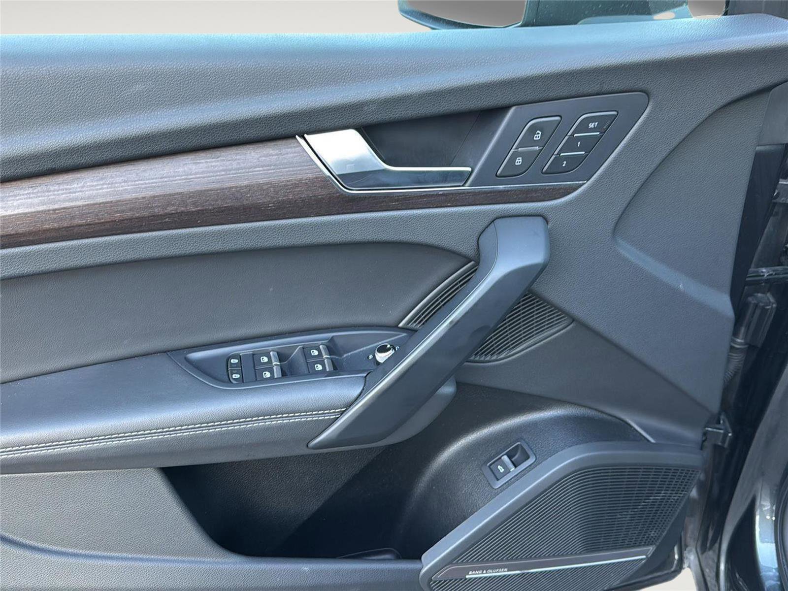 Used 2024 Audi Q5 2.0T Premium Plus image 11