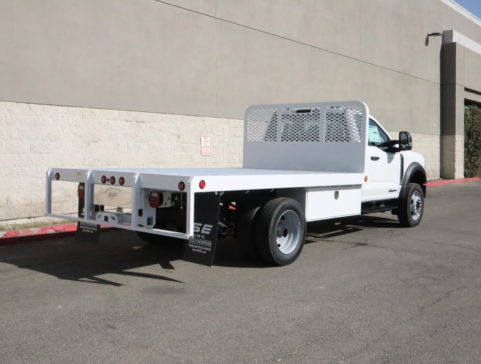 Used 2024 Ford F450 XL w/ XL Chrome Package image 4