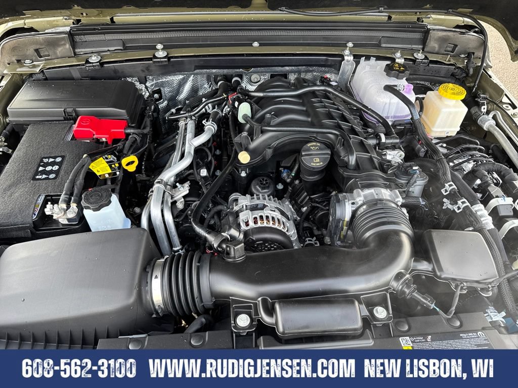 New 2025 Jeep Gladiator Sport w/ Dual Top Group AWD/4WD image 21