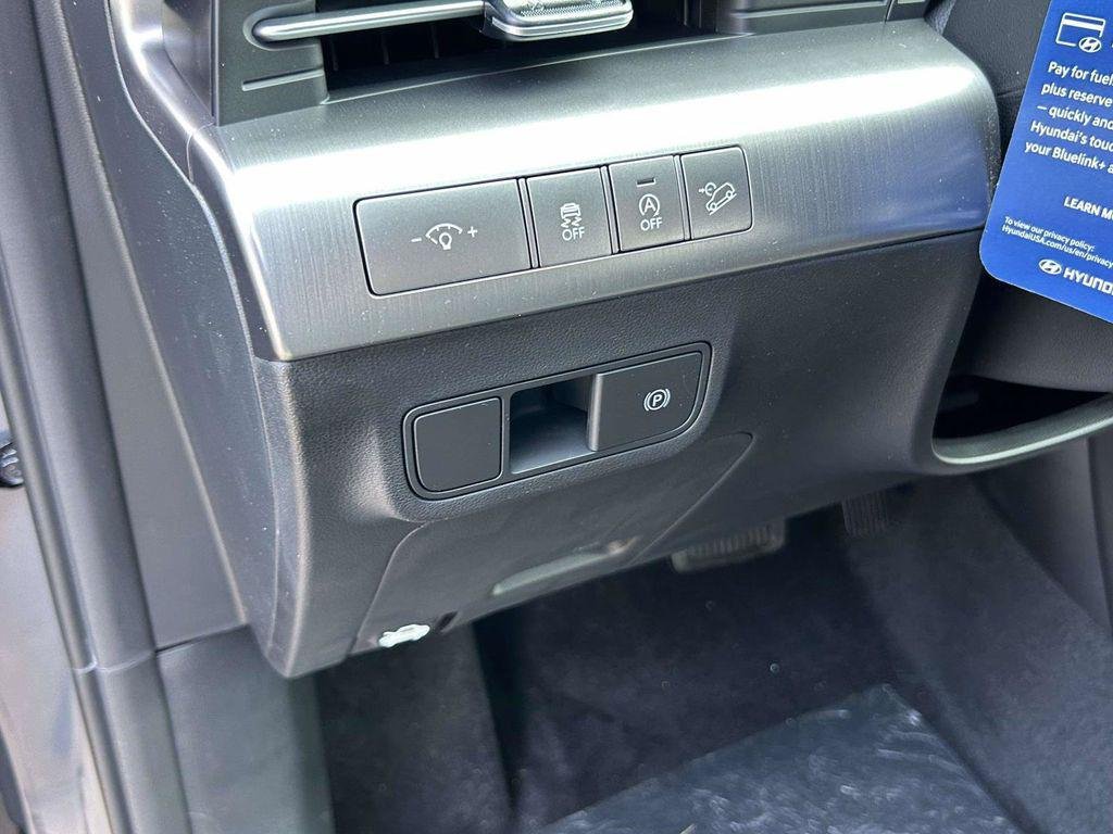 New 2026 Hyundai Kona SE FWD image 42