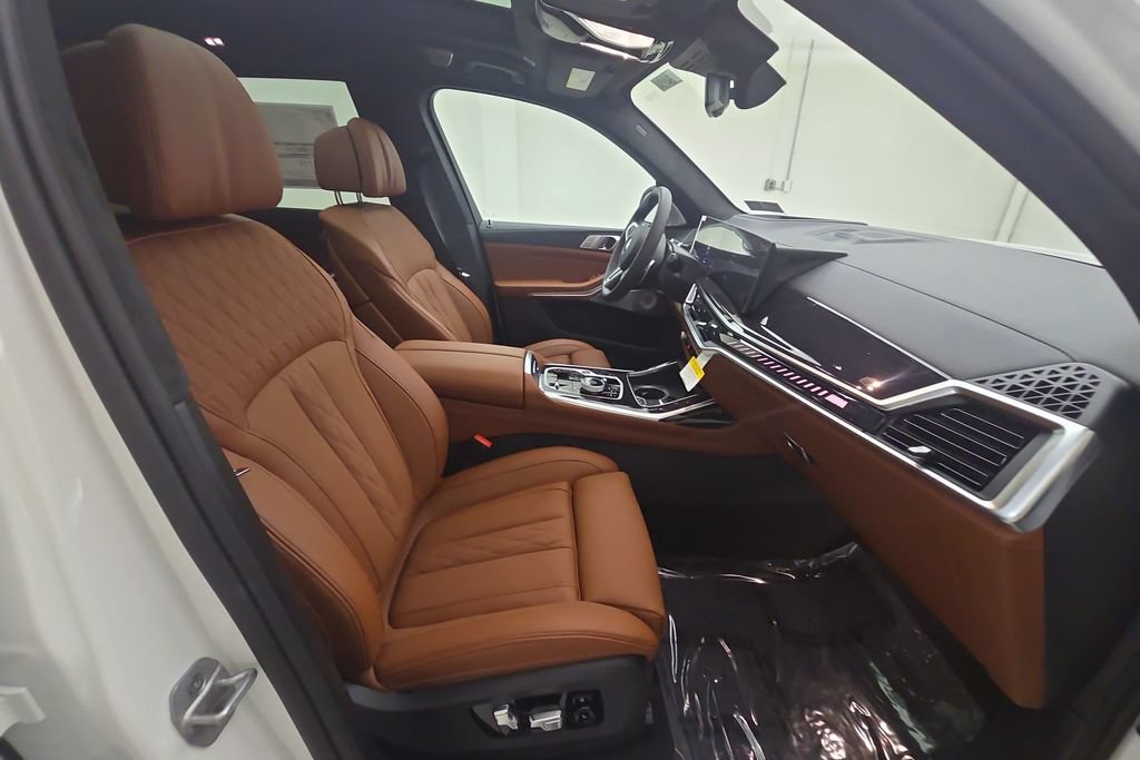 New 2027 BMW X7 M60i AWD/4WD image 32