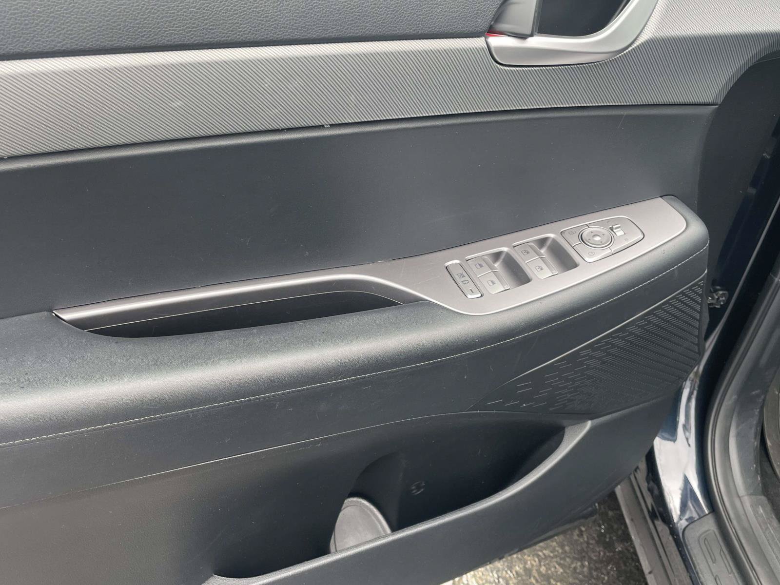 Used 2025 Hyundai Palisade SEL FWD image 24