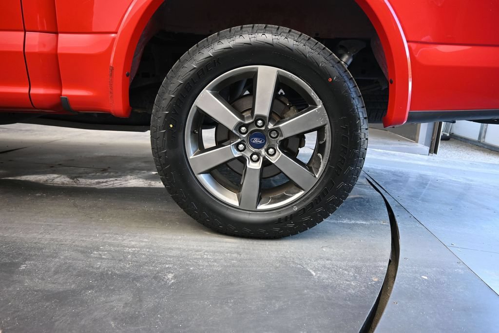 Used 2016 Ford F150 XLT w/ Equipment Group 302A Luxury AWD/4WD image 12