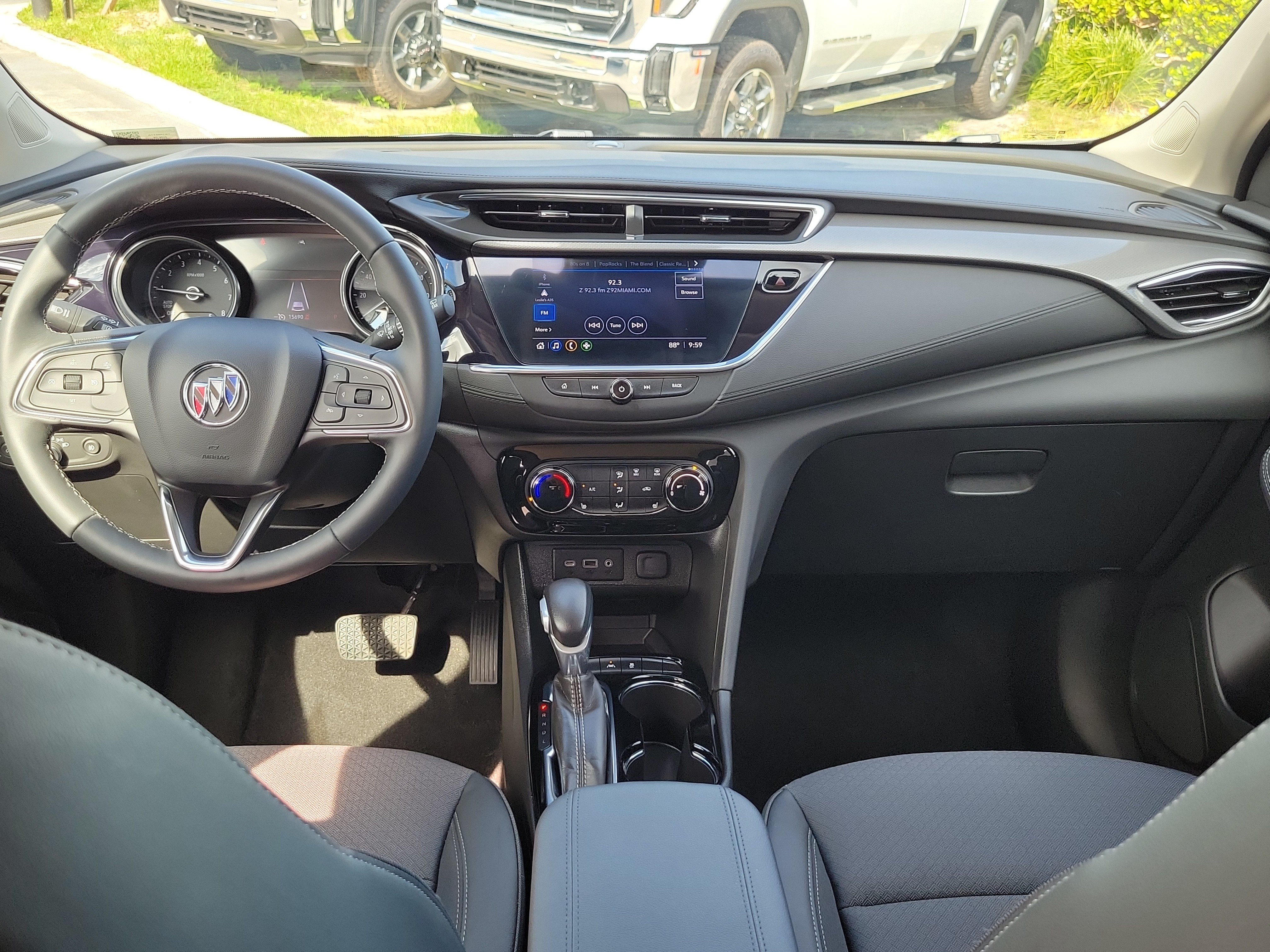 Used 2023 Buick Encore GX Preferred w/ Cold Weather Comfort Package FWD image 17