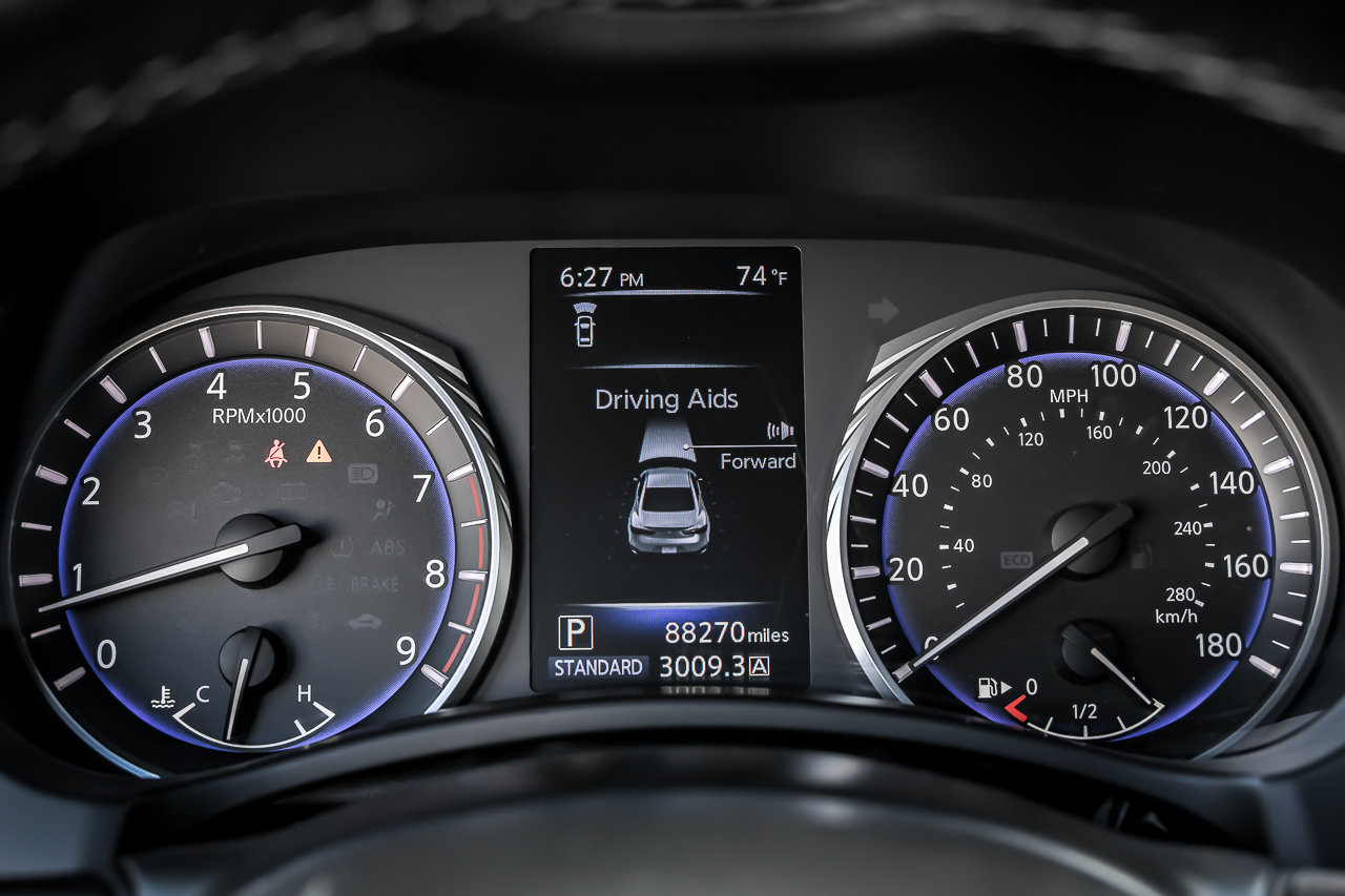 Used 2019 INFINITI Q60 3.0t Luxe AWD/4WD image 32