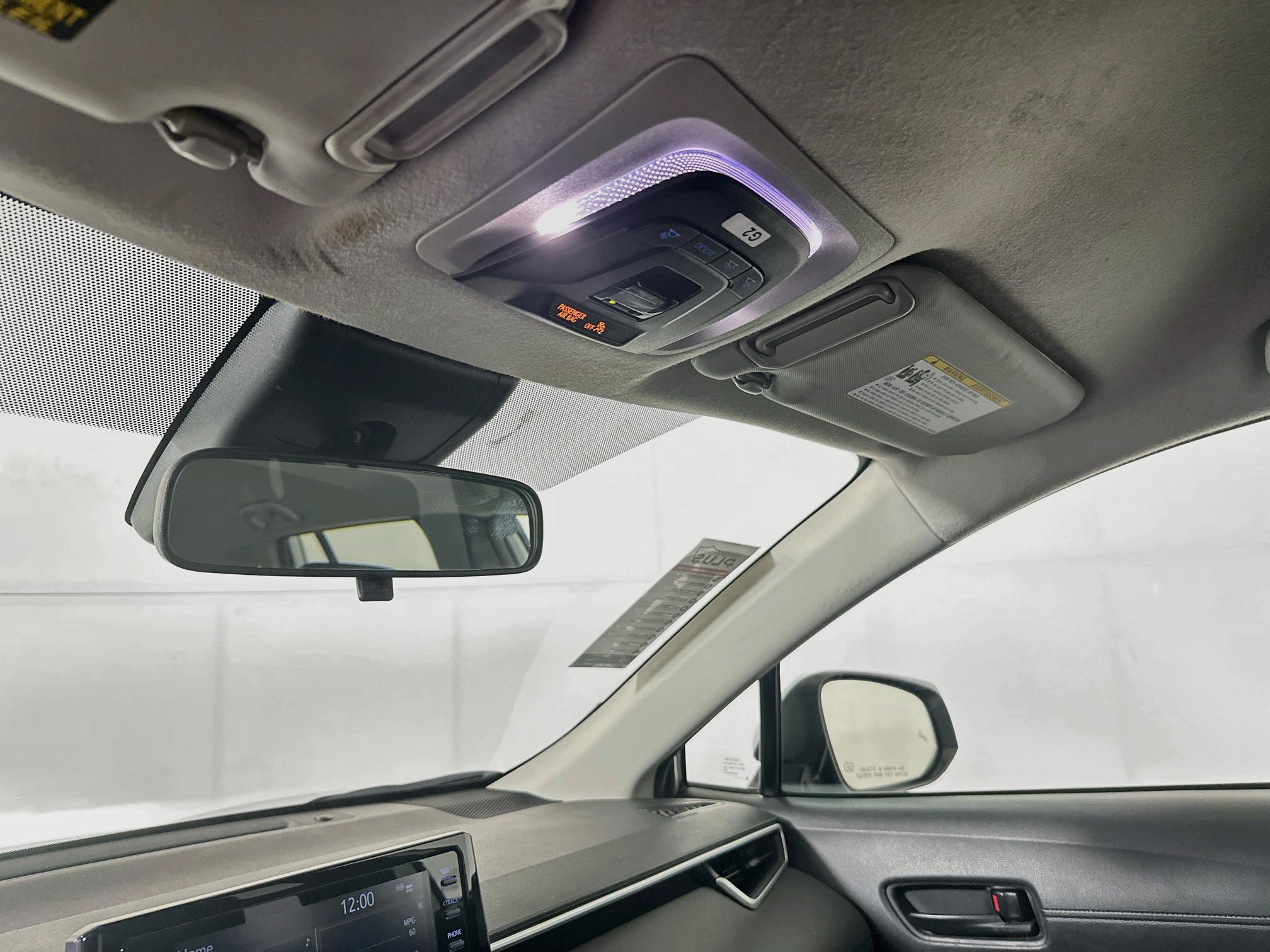 Used 2022 Toyota Corolla Cross LE FWD image 18