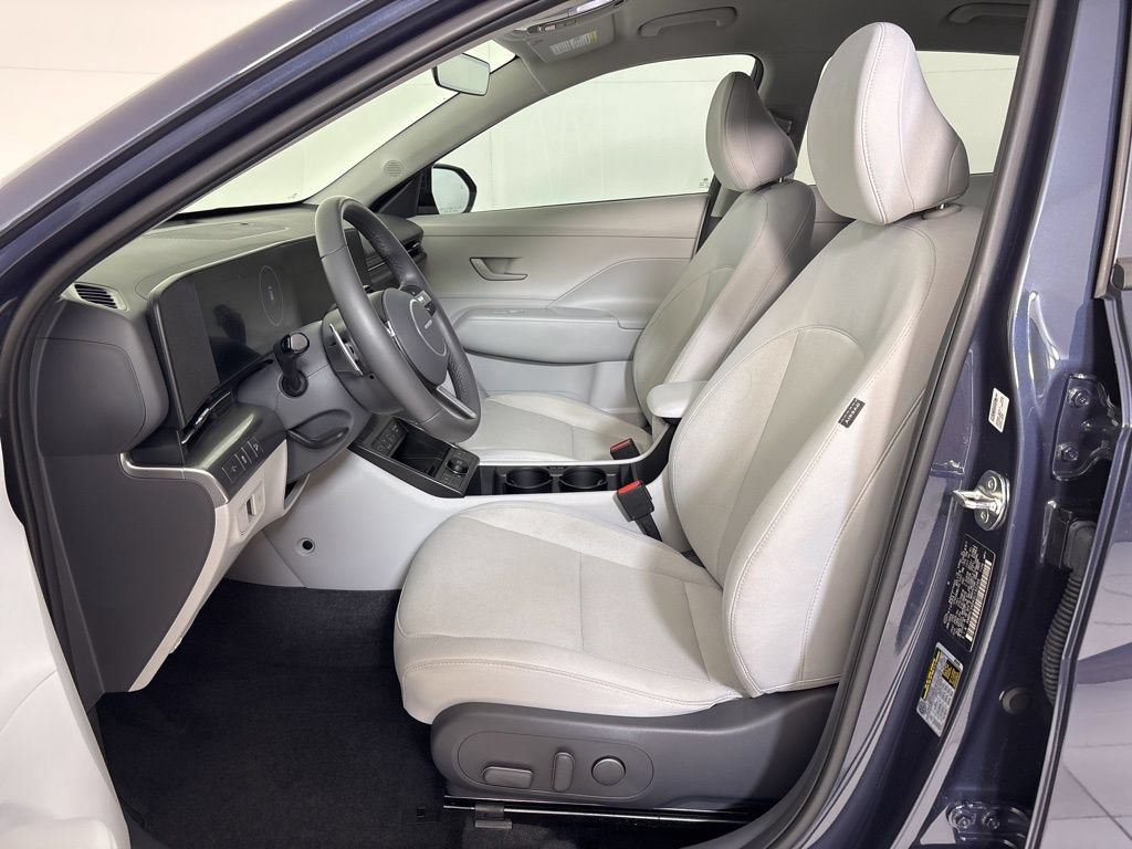 Certified 2025 Hyundai Kona SEL FWD image 14