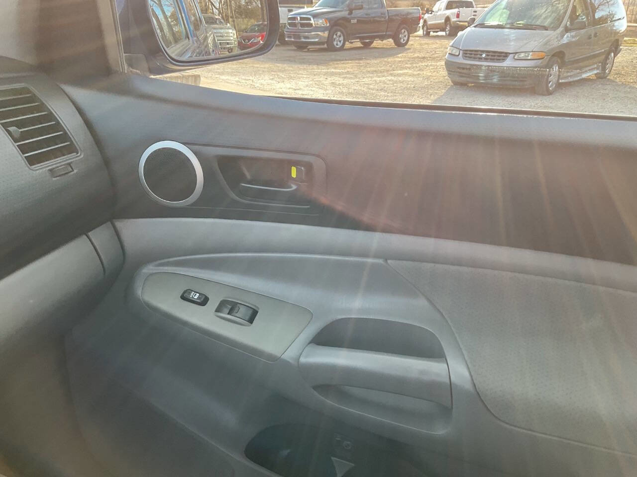 Used 2007 Toyota Tacoma PreRunner RWD image 13