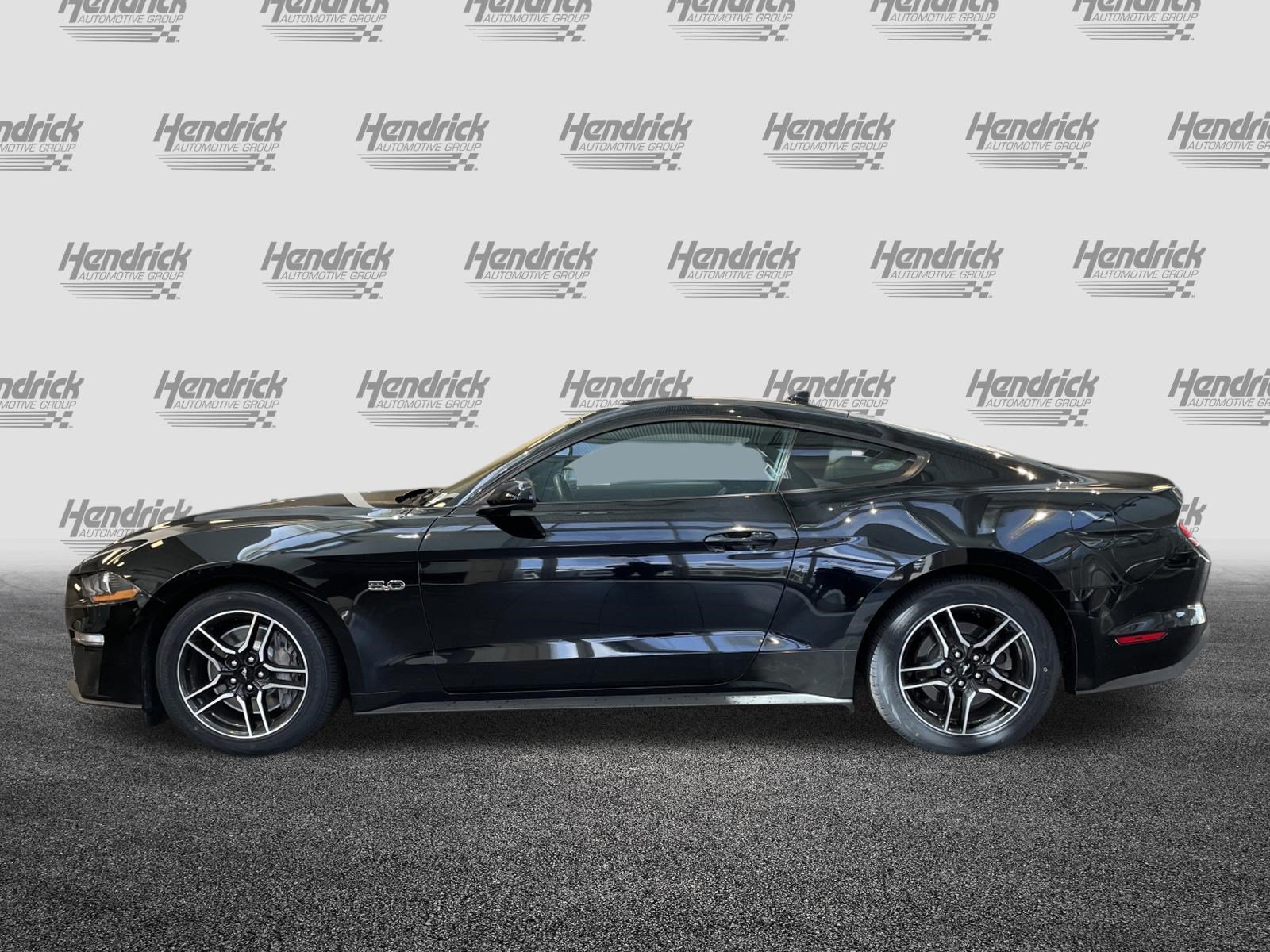 Used 2022 Ford Mustang GT Premium RWD image 7
