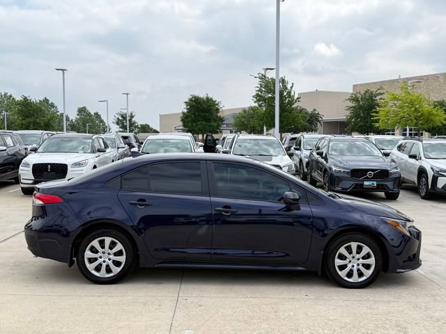 Used 2026 Toyota Corolla LE FWD image 5