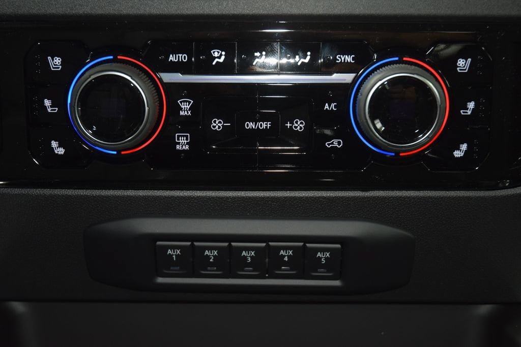 New 2026 Chevrolet Silverado 2500 High Country w/ High Country Premium Package AWD/4WD image 36