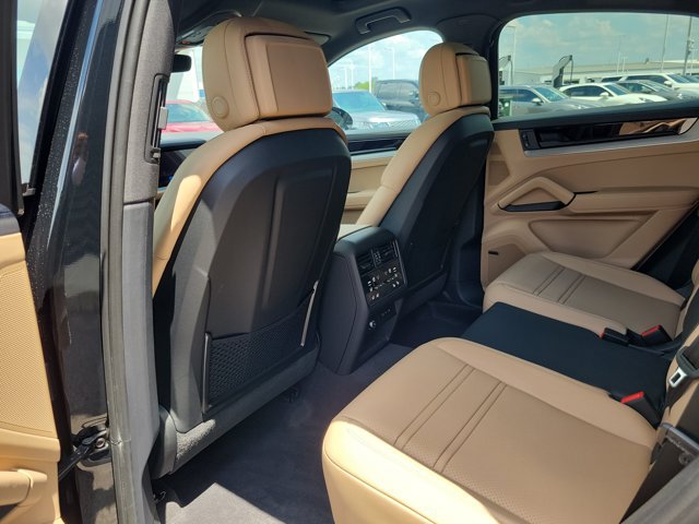 New 2026 Porsche Cayenne Coupe AWD/4WD image 20