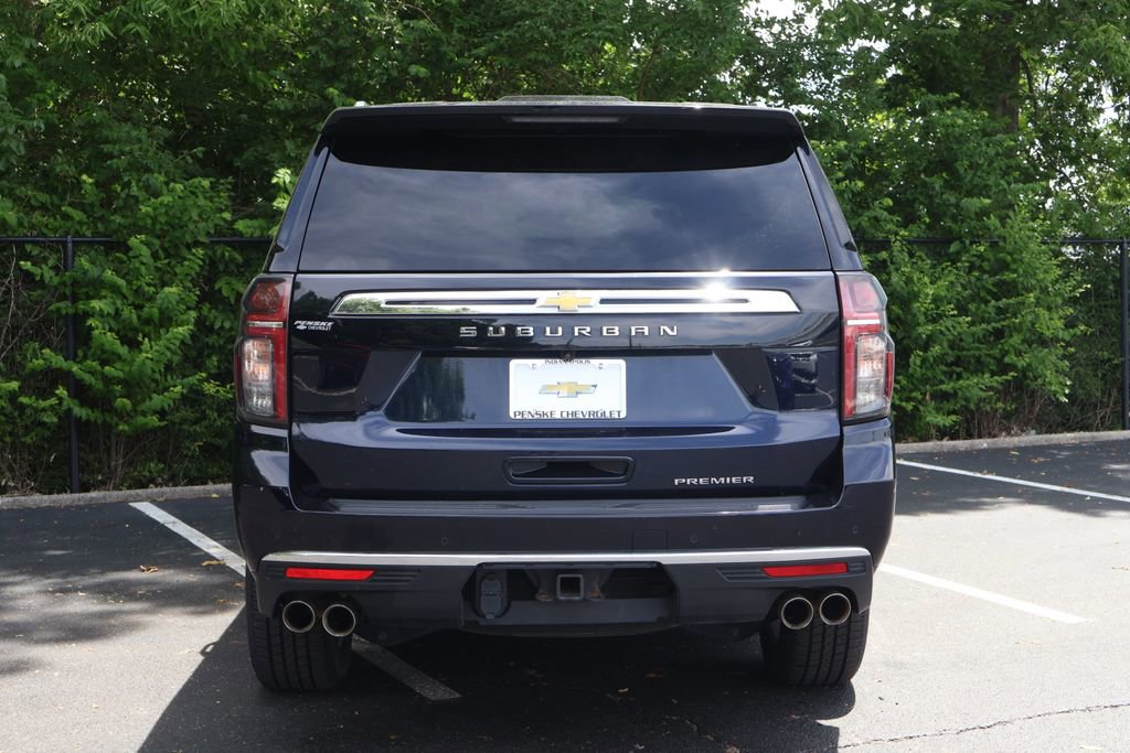 Certified 2024 Chevrolet Suburban Premier AWD/4WD image 9