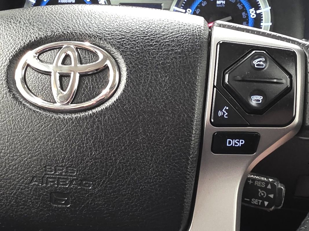 Used 2015 Toyota 4Runner Limited AWD/4WD image 9