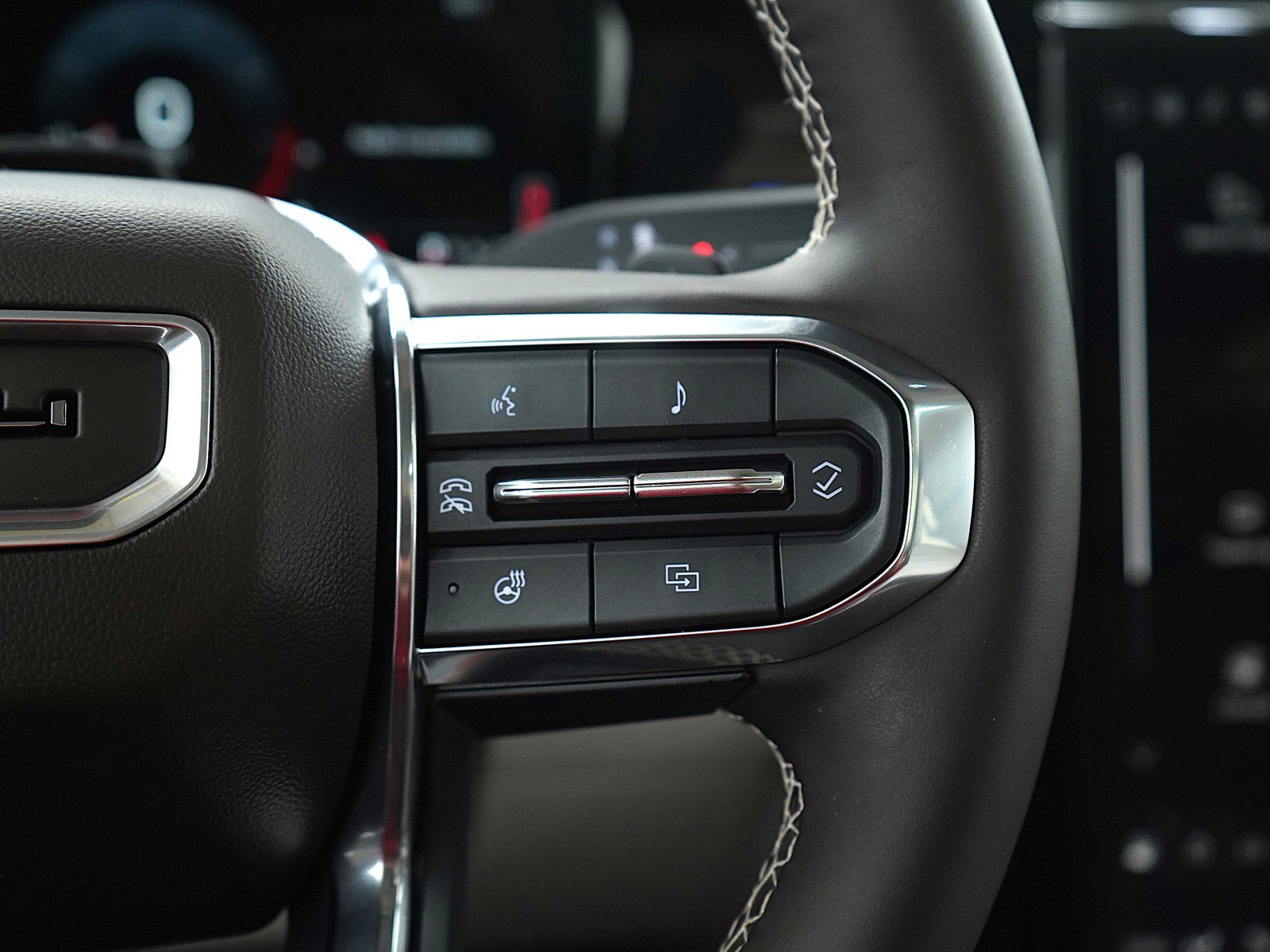 Used 2024 GMC Acadia Denali w/ Super Cruise Package image 30