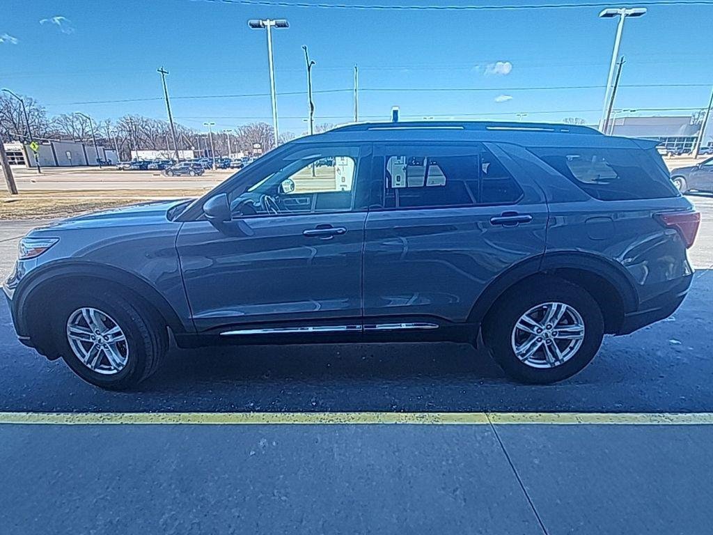 Certified 2023 Ford Explorer XLT w/ Equipment Group 202A image 13