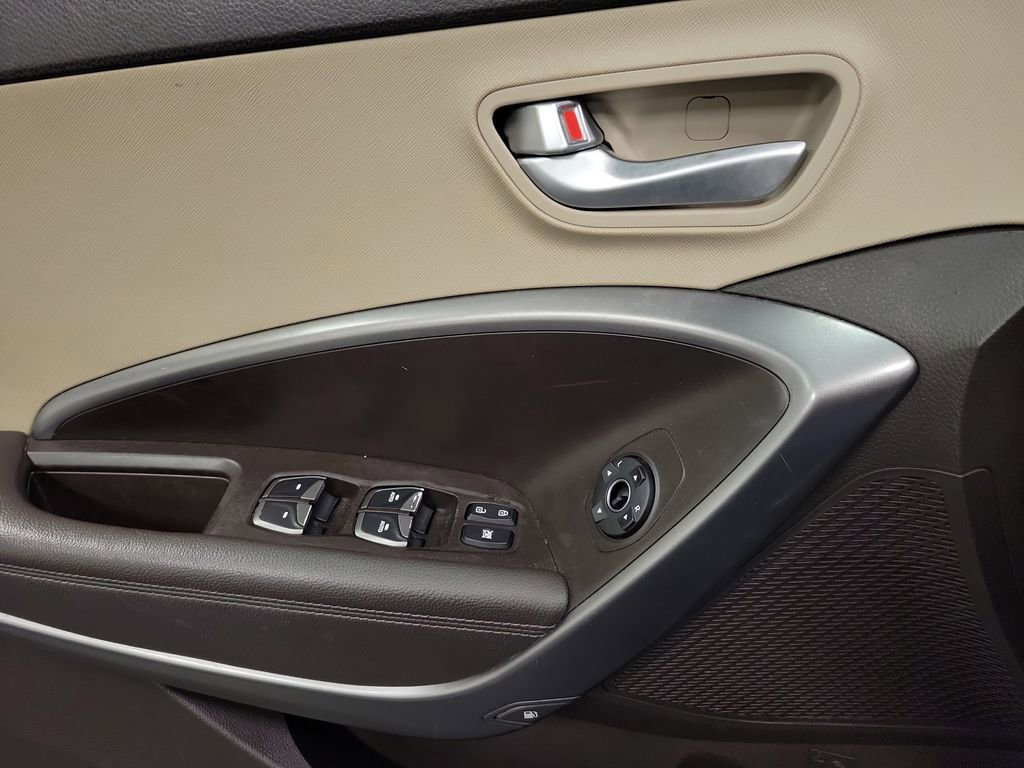 Used 2017 Hyundai Santa Fe Sport image 19