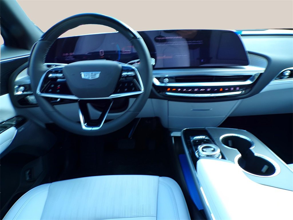 New 2025 Cadillac Lyriq Sport image 9