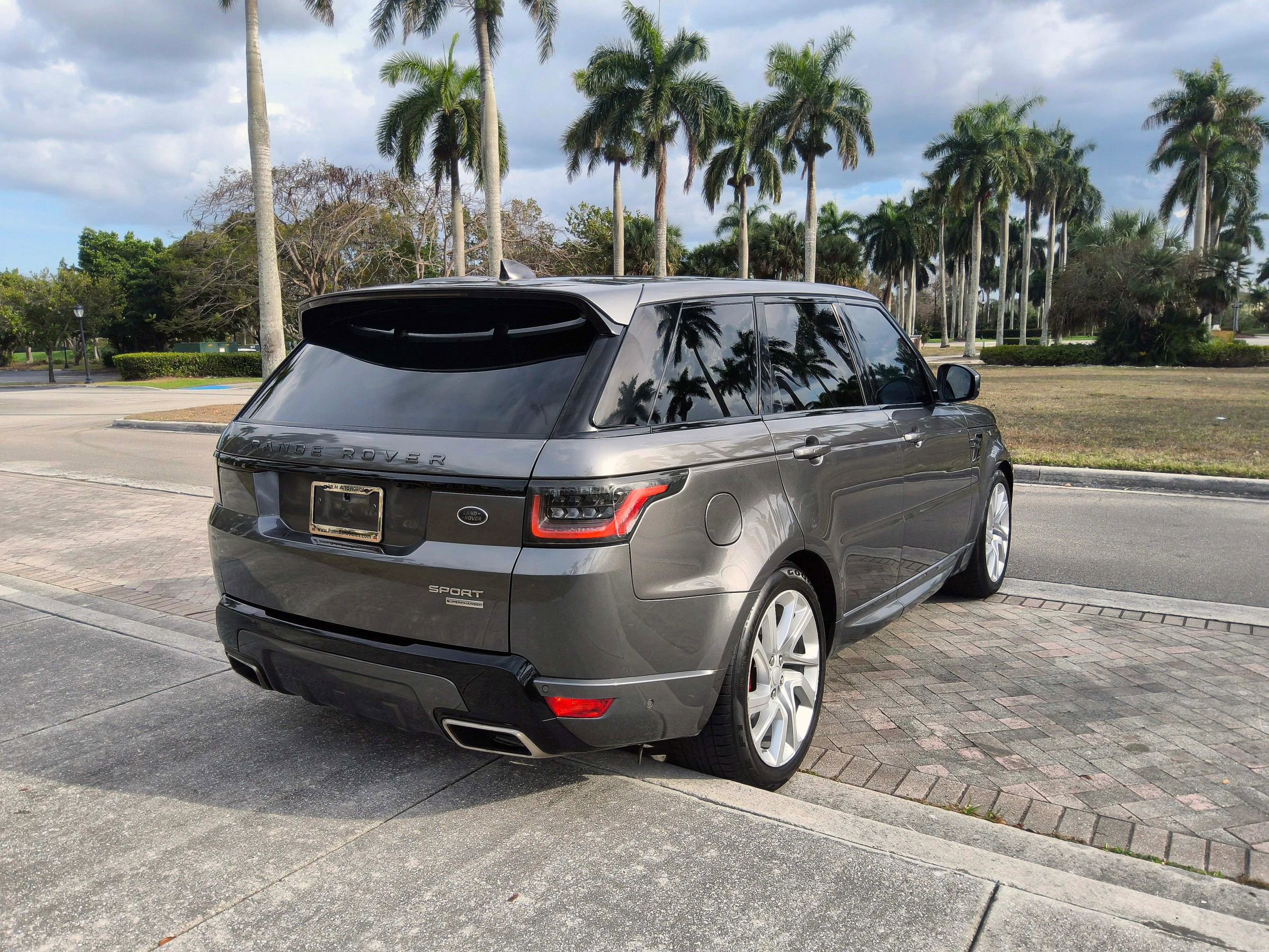 Used 2018 Land Rover Range Rover Sport Supercharged image 20