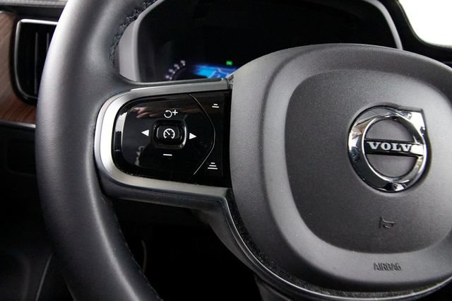 Certified 2023 Volvo XC60 B6 Ultimate w/ Climate Package AWD/4WD image 16