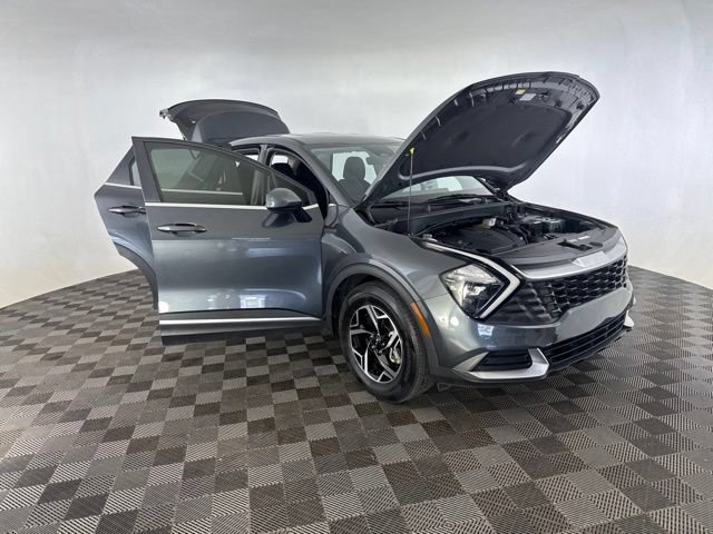 Used 2023 Kia Sportage LX FWD image 15