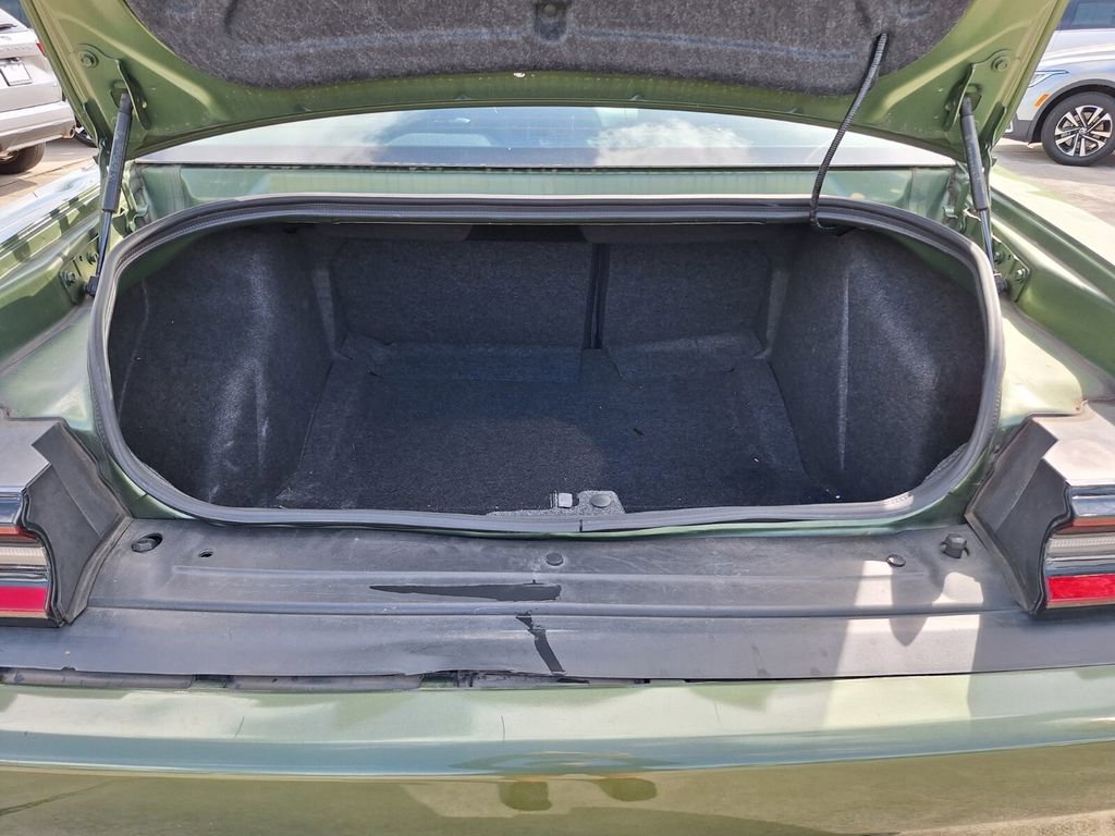 Used 2021 Dodge Challenger R/T w/ Blacktop Package image 25