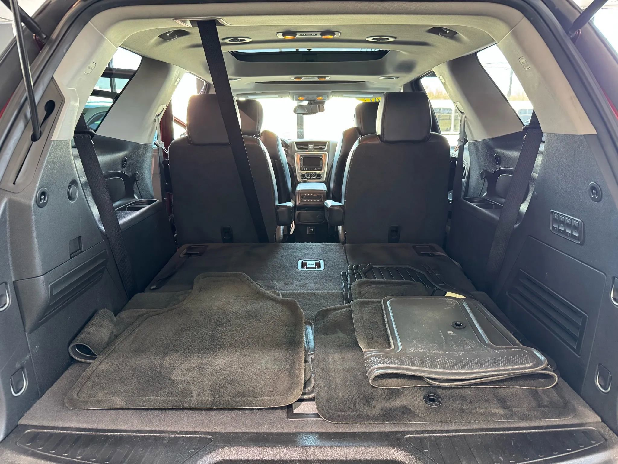 Used 2017 GMC Acadia Limited SLT image 31