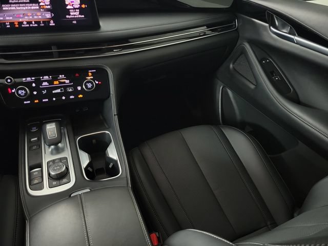 Certified 2025 INFINITI QX60 Pure FWD image 12