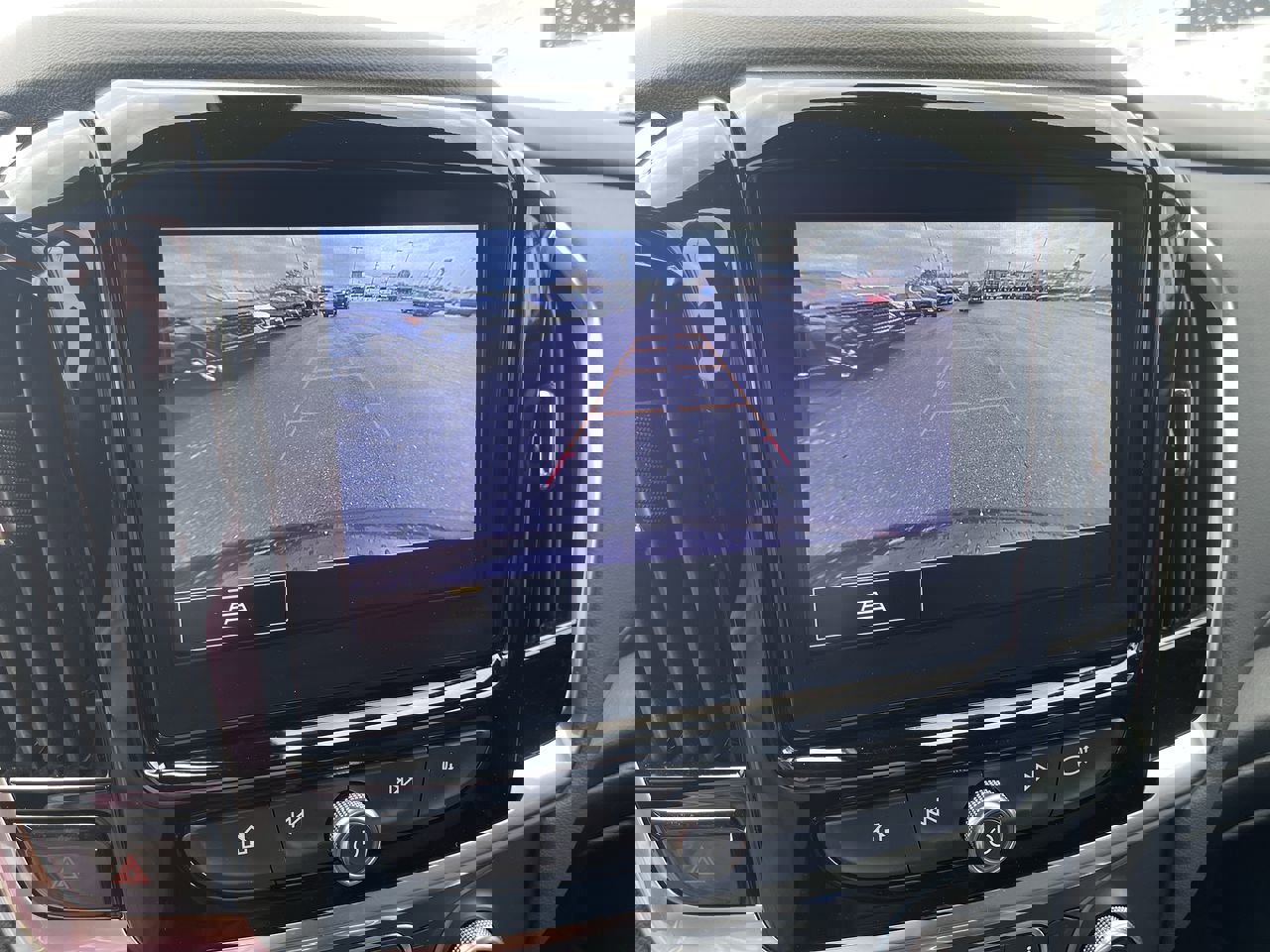 Used 2023 Chevrolet Traverse LT image 14