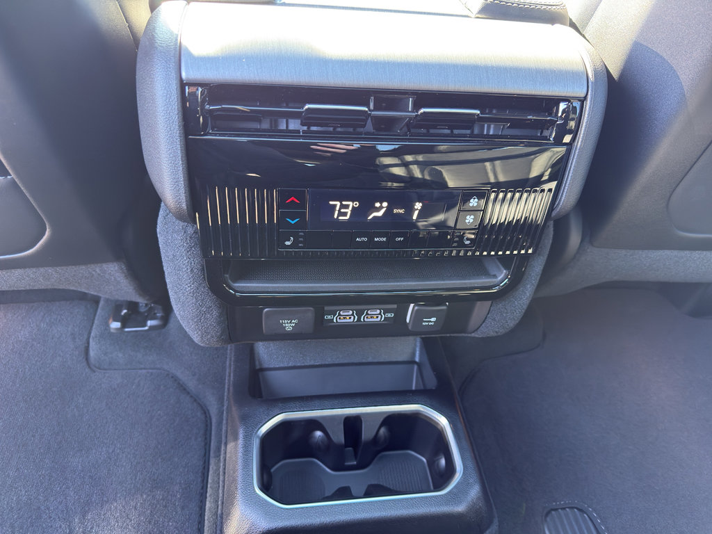 New 2026 Jeep Grand Wagoneer L Limited w/ Premium Group II image 33