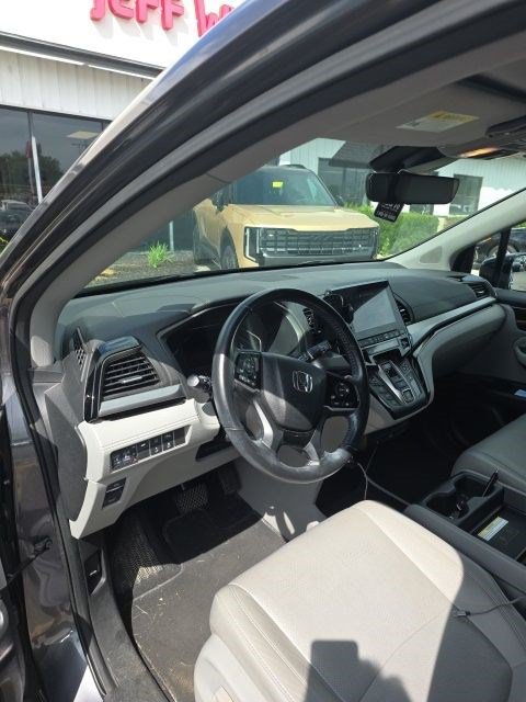 Used 2018 Honda Odyssey Elite image 6