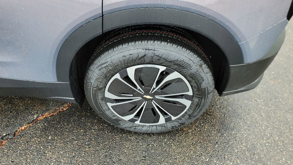 New 2026 Chevrolet Blazer EV LT image 8