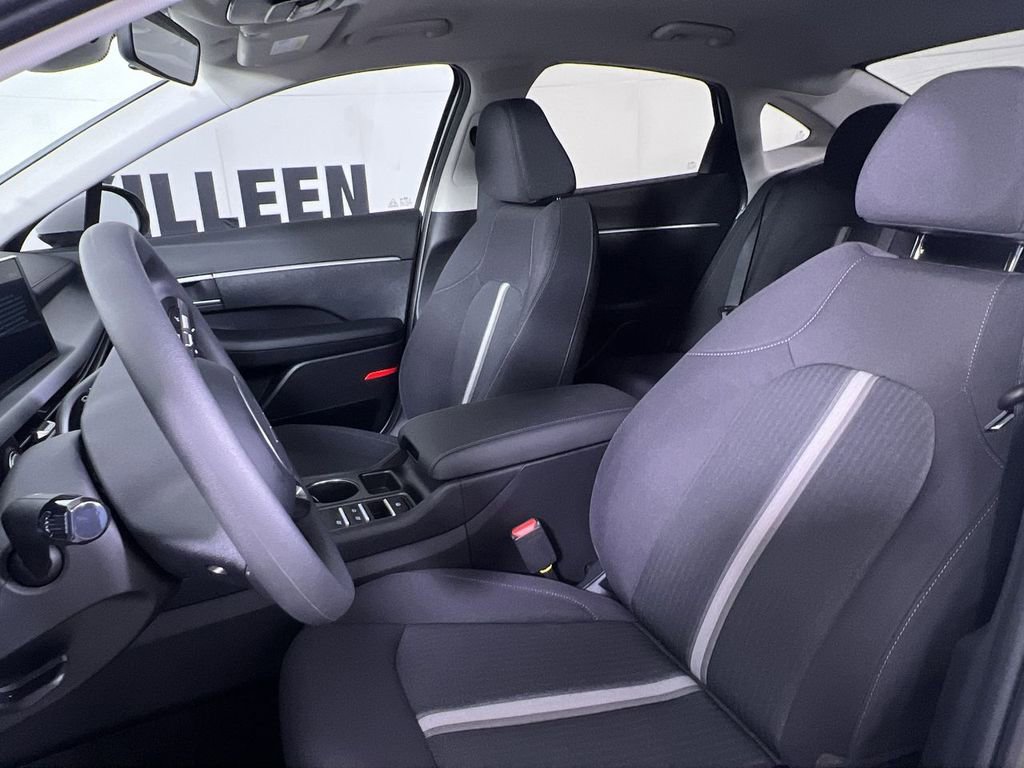 Used 2025 Hyundai Sonata SE image 13