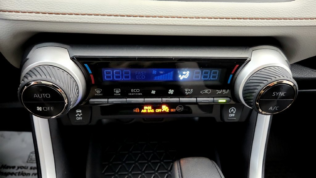 Used 2025 Toyota RAV4 XLE w/ Convenience Package AWD/4WD image 31
