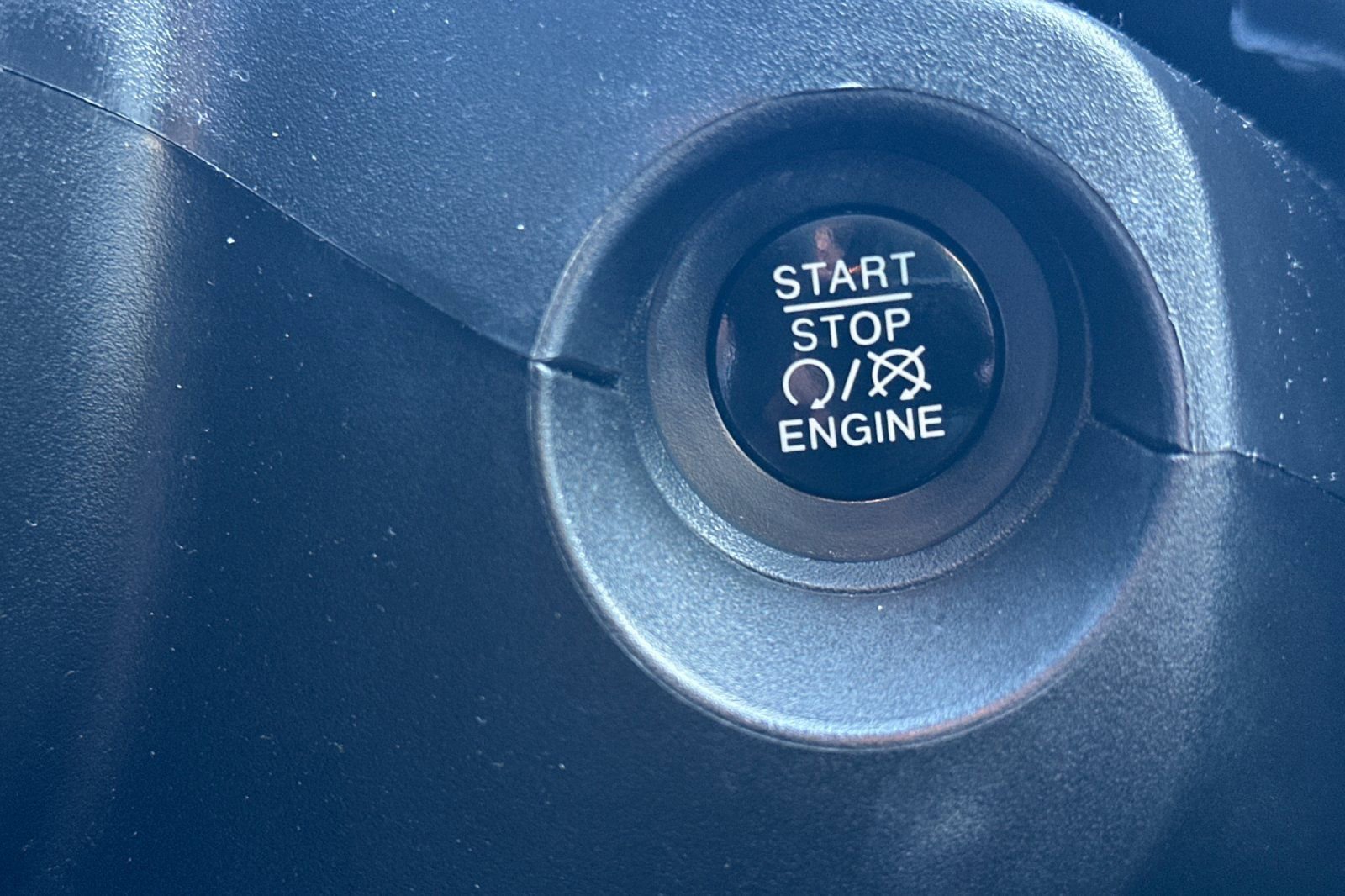 Used 2018 Jeep Compass Limited w/ Navigation Group image 28