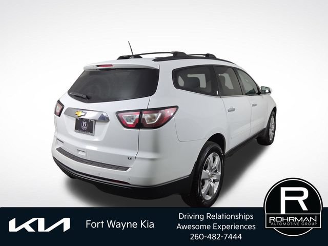 Used 2017 Chevrolet Traverse LT w/ Style and Technology Package FWD image 6