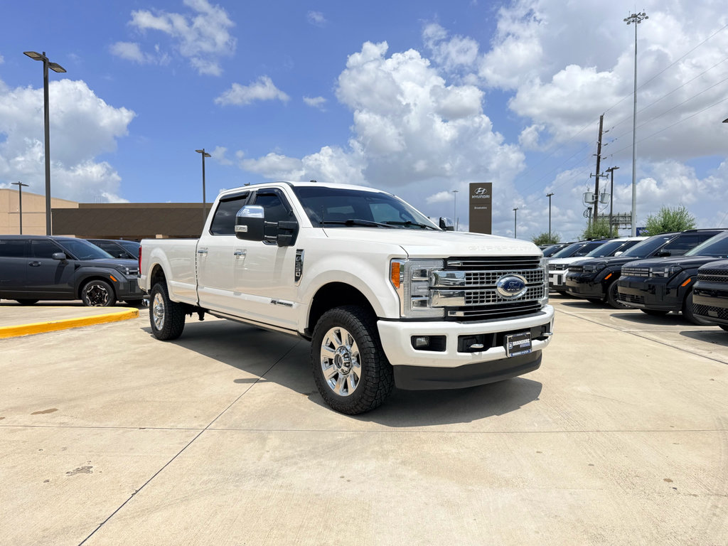 Used 2018 Ford F350 Platinum w/ Platinum Ultimate Package AWD/4WD image 3