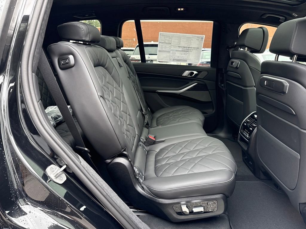 New 2026 BMW X7 xDrive40i image 28