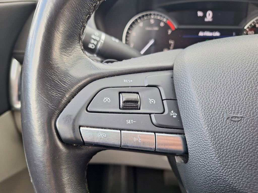 Used 2023 Cadillac XT4 Premium Luxury image 18