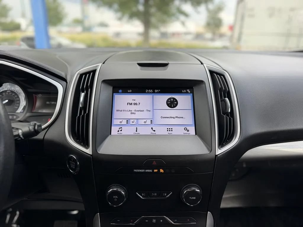 Used 2019 Ford Edge SEL w/ Equipment Group 201A AWD/4WD image 16