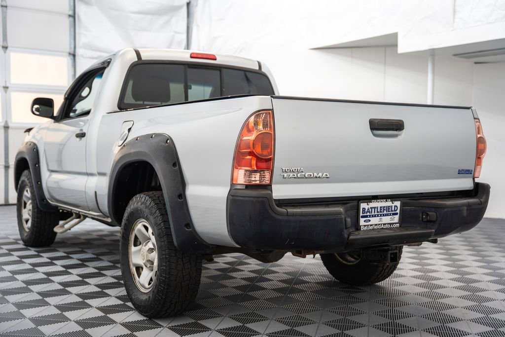 Used 2011 Toyota Tacoma 4x4 Regular Cab image 7